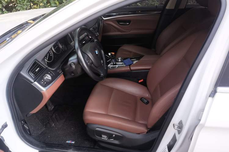 Used BMW 5 Series 2017 520Li Elegant Edition
