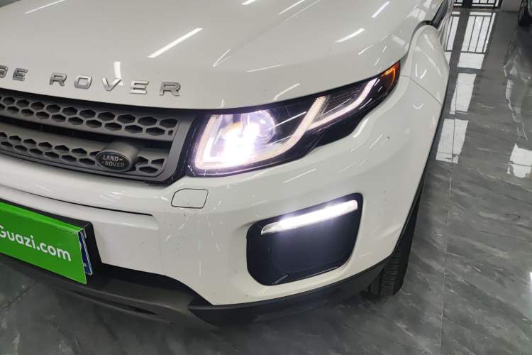 Used Land Rover Range Rover Evoque 2018 240PS PURE Style Edition