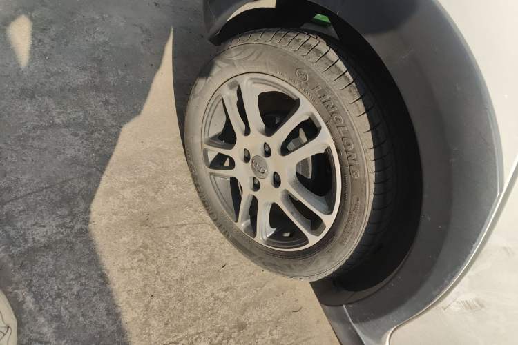 Used Geely Auto Vision X1 2017 1.3L Automatic Player Edition