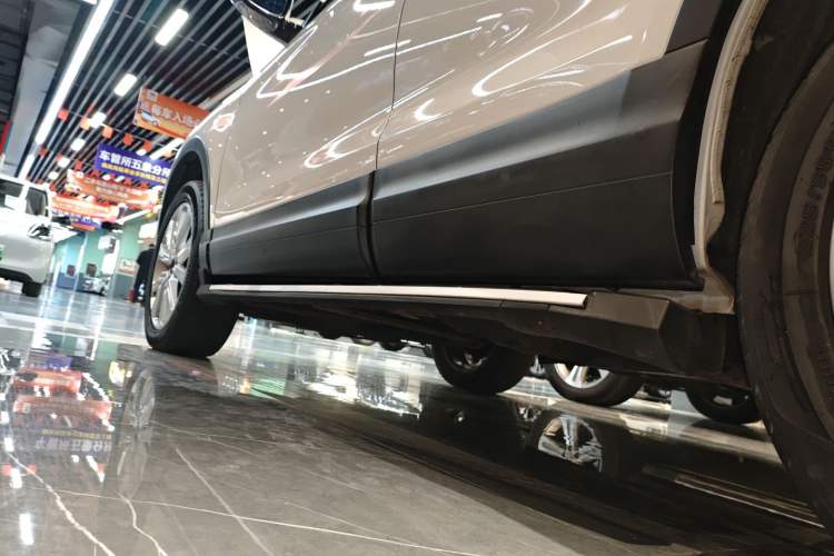 Used Haval H6 Coupe 2017 Blue Label 2.0T Automatic Two-Wheel Drive Elite Model
