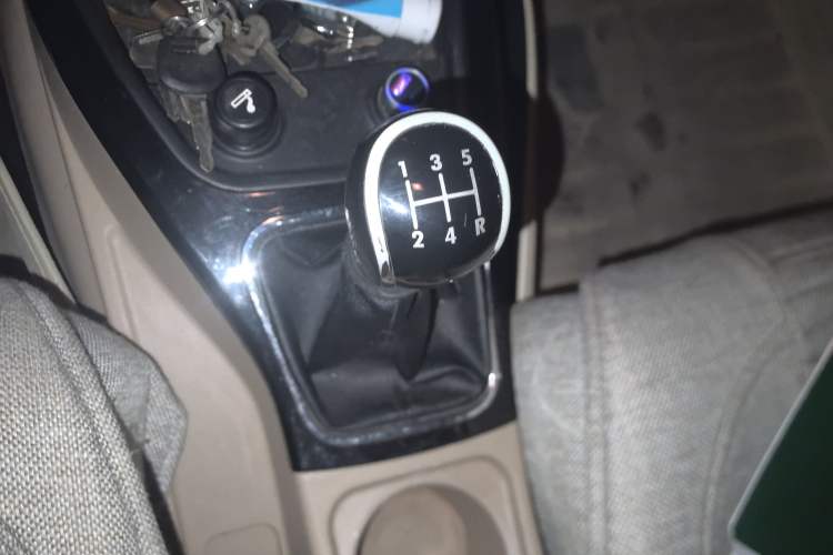 Used Wuling Hongguang 2014 1.5L S Luxury Model
