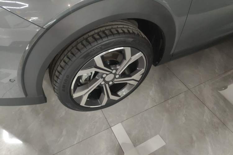 Used Lynk & Co 06 2023 Remix 1.5T Dynamic Halo