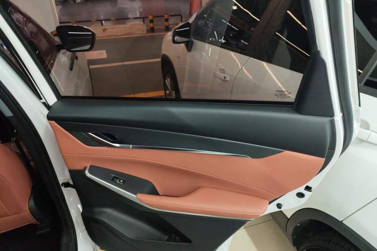 Used Changan CS75 PLUS 2023 3rd Generation 1.5T Automatic Prestige Model
