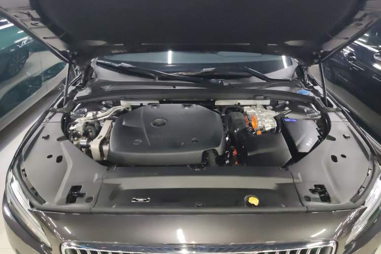 Used Volvo S90 New Energy 2021 T8 eDrive Hybrid Zhiyi Luxury Edition
