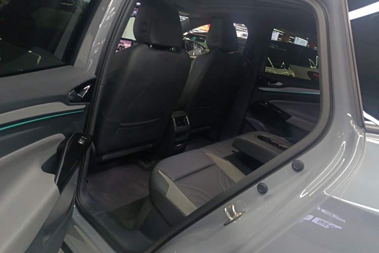 Used Volkswagen ID.4 CROZZ 2022 Long-Range Lite PRO Edition
