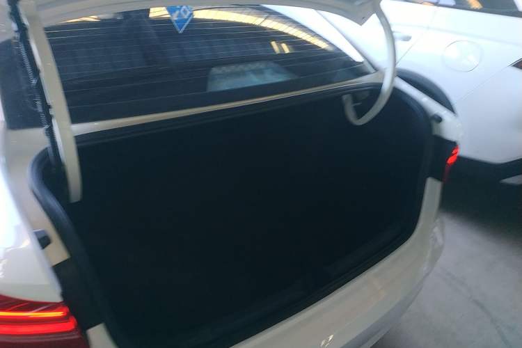 Used Volkswagen Lavida 2019 1.5L Automatic Vision Edition China VI Standard