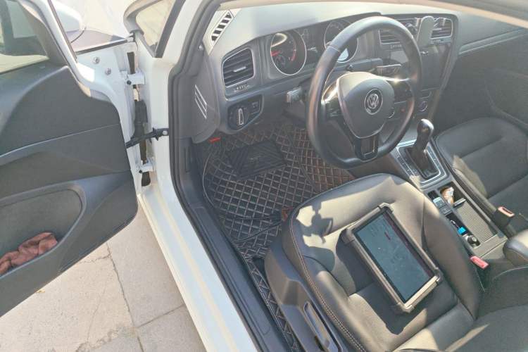 Used Volkswagen Golf 2016 1.6L Automatic Comfort Model
