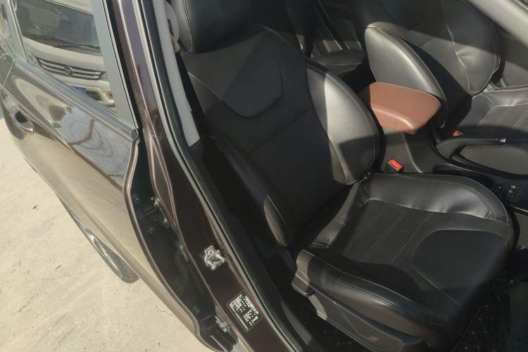 Used  Q35 2016 1.5L Automatic Smart Edition
