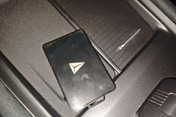 Used  G318 2025 Worry-Free Cross-Country Edition Four-Wheel Drive Distant Mountains Version
