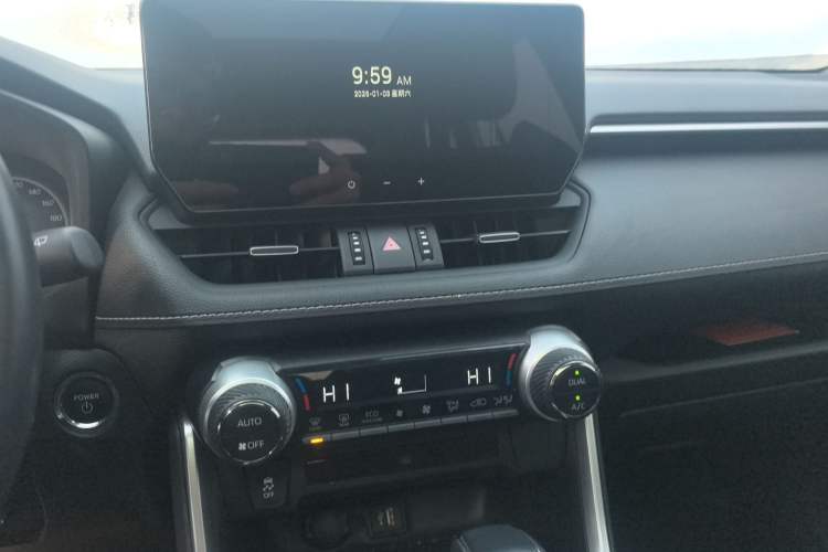 Used Toyota Wildlander 2023 Dual-Motor 2.5L E-CVT Two-Wheel Drive Luxury PLUS Edition
