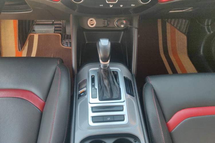 Used Changan CS55 2018 1.5T Automatic Colorful Edition China V Standard
