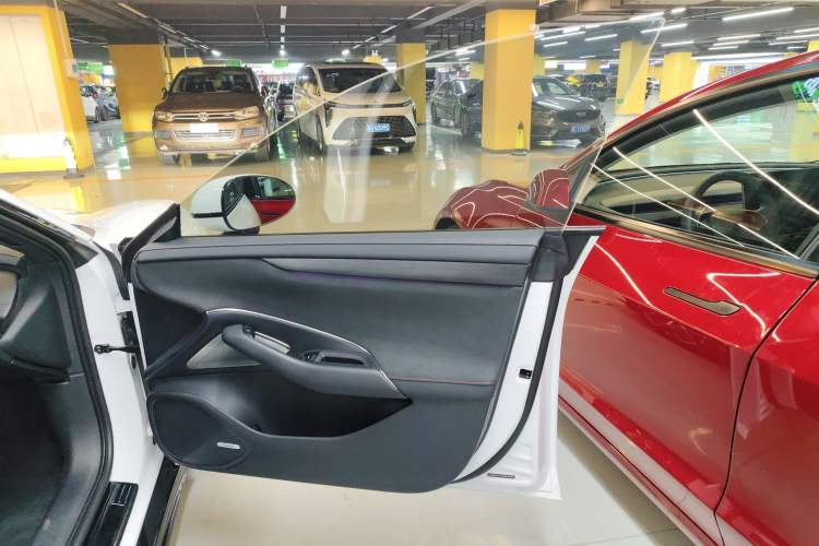 Used  SU7 2024 Rear-Drive Ultra-Long Range Advanced Pro-Level Intelligent Driving Version
