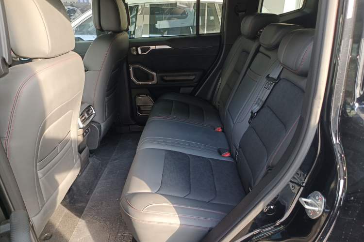 Used JETOUR Traveler 2023 2.0T All-Wheel Drive Conquer PRO
