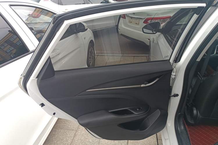 Used Buick GT 2018 18T Automatic Elite Model
