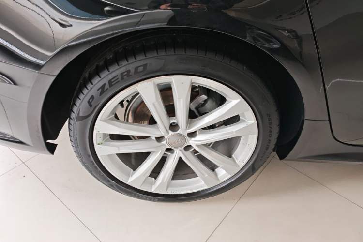 Used Audi A6L 2018 30th Anniversary Edition 35 TFSI Sport Edition
