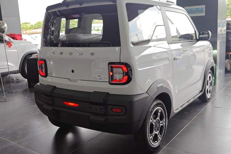 Used  Panda 2025 210km Panda Rider
