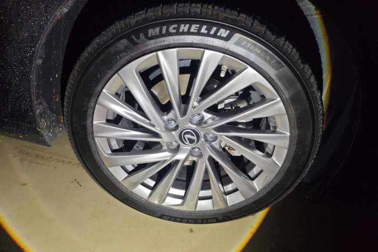 Used Lexus ES 2023 200 Excellence Edition