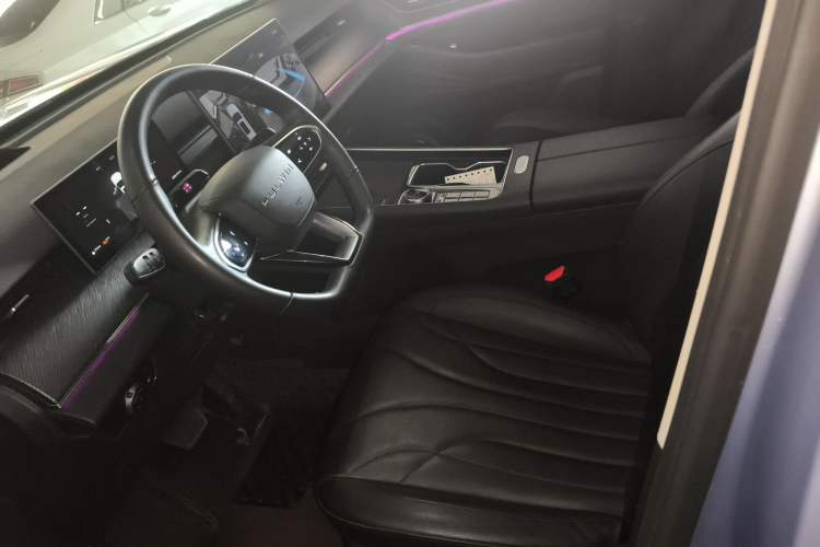 Used Chery Fengyun T9 2024 120 Long-Range Flagship Version 7 Seats Ternary Lithium