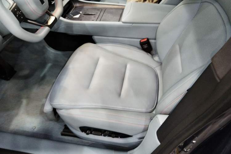 Used  12 2023 650 Three-Laser Four-Wheel Drive GT Version