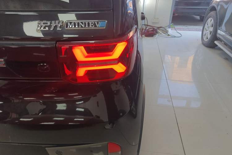 Used Wuling Hongguang MINIEV 2022 GAMEBOY 200km Gaming Edition with Lithium Iron Phosphate
