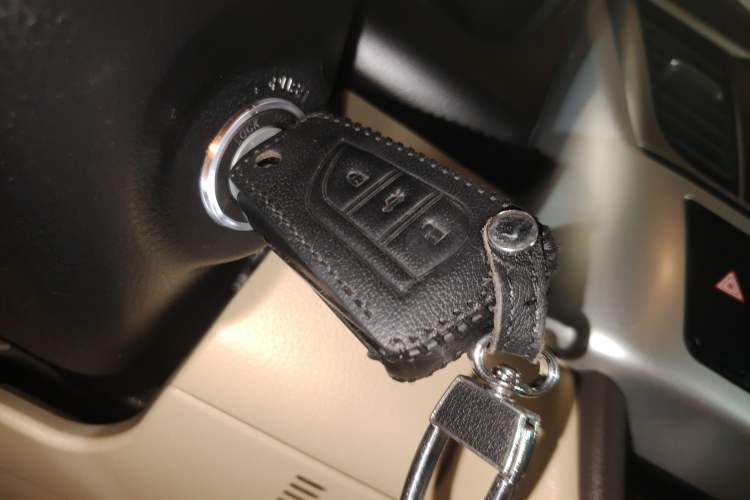 Used Toyota Highlander 2018 2.0T Two-Wheel Drive Elite Version 5 Seats China VI Standard
