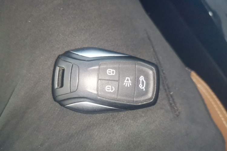 Used Soueast DX7 2018 1.5T Automatic Glory Edition
