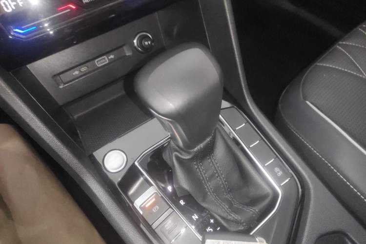 Used Volkswagen Tiguan L 2024 300TSI Automatic Two-Wheel Drive Smart Edition