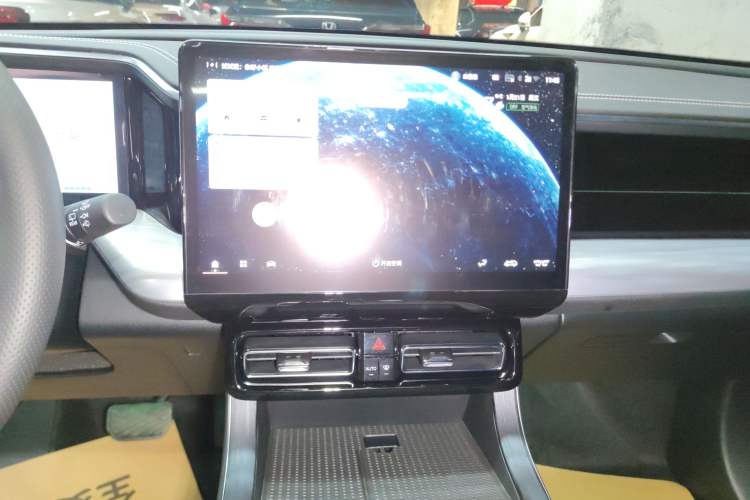 Used GAC Trumpchi GS8 2025 Linghang Series 2.0 TGDI Two-Wheel-Drive Luxury Edition 5 Seats