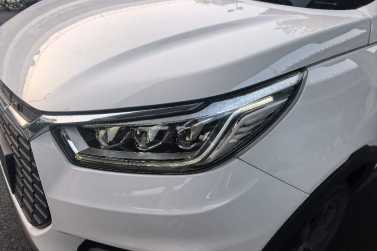 Used BYD Yuan New Energy 2019 EV360 Smart Connect Enjoyment Model