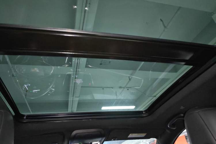 Used Cadillac XT5 2018 28E Four-Wheel Drive Tech Version