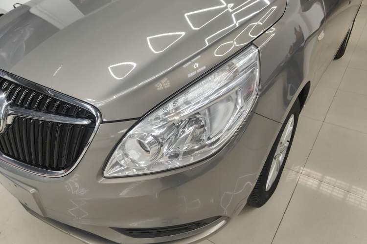 Used Buick GL8 2018 28T Luxury Model China VI Standard
