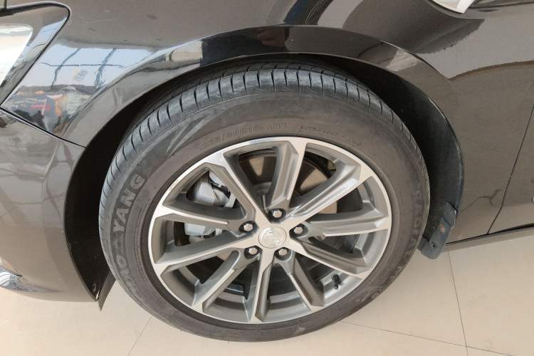 Used Buick LaCrosse 2019 28T Luxury Model