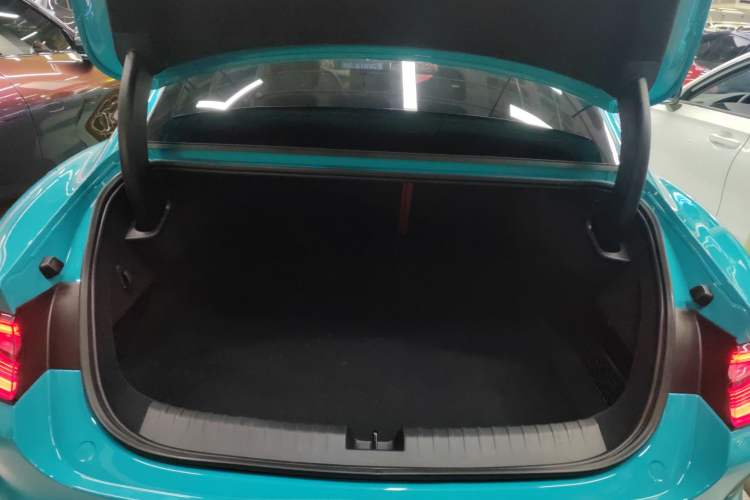 Used  SU7 2024 Four-Wheel Drive Ultra-Long Range Advanced Intelligent Driving Max Edition
