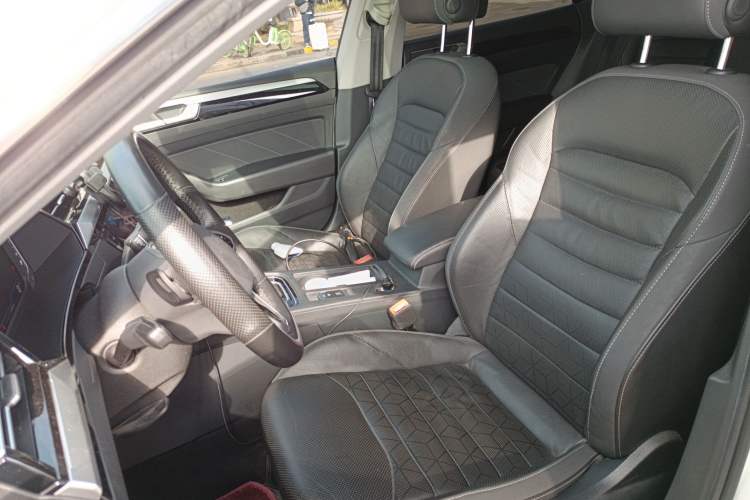 Used Volkswagen FAW-Volkswagen CC 2021 380TSI Striking Edition
