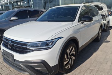 Used Volkswagen Tiguan L 2025 Model, Outstanding Version, 300TSI Automatic Two-Wheel Drive Longteng Edition