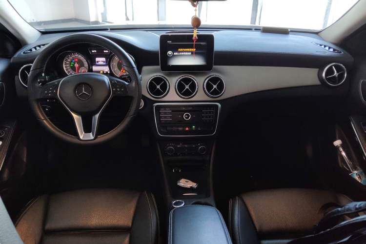 Used Mercedes-Benz GLA 2016 GLA 200 Fashion Model
