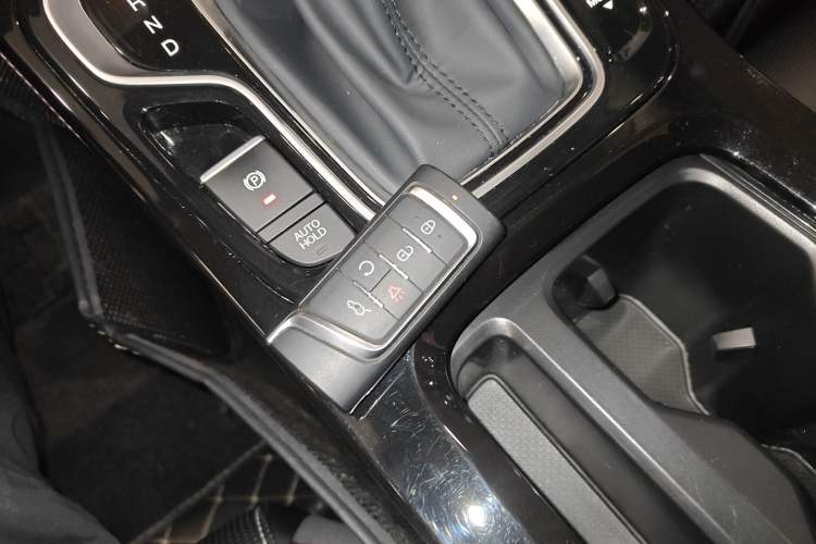 Used GAC Trumpchi M6 2023 PRO 270T DCT Luxury Edition
