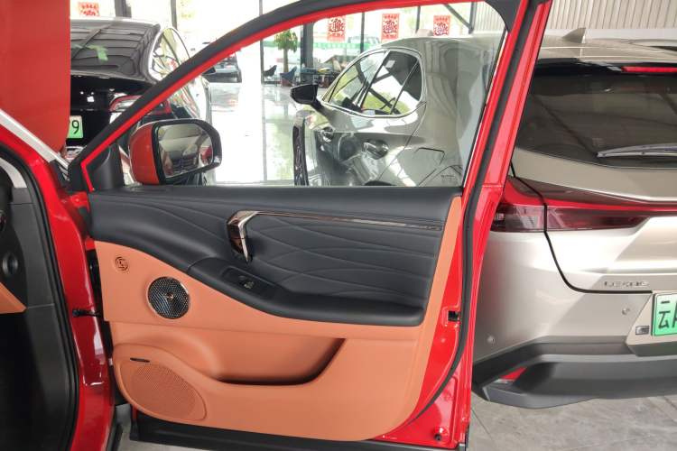 Used AION V 2024 Aion Tyrannosaurus 650 LiDAR Edition
