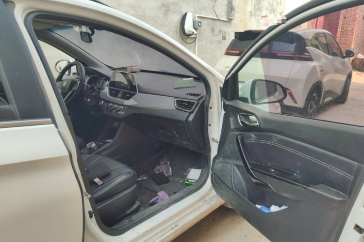 Used Baojun 310W 2018 1.5L Automatic Luxury Version China V
