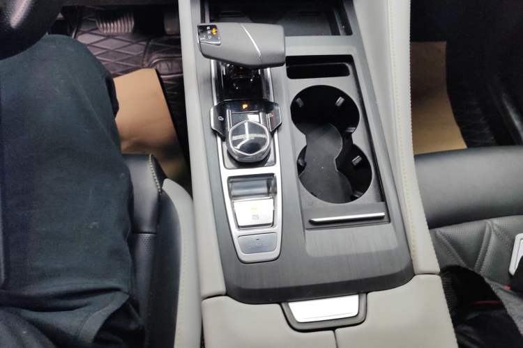 Used Changan CS75 PLUS 2023 3rd Generation 1.5T Automatic Prestige Model
