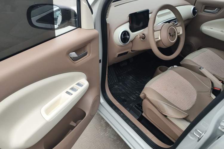 Used Wuling Hongguang MINIEV 2025 Four-Door Version Advanced Edition