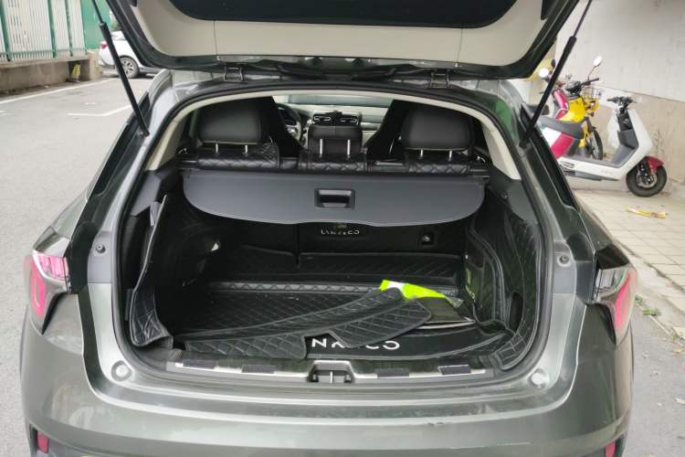 Used Lynk & Co 02 2022 1.5T DCT Shine Pro
