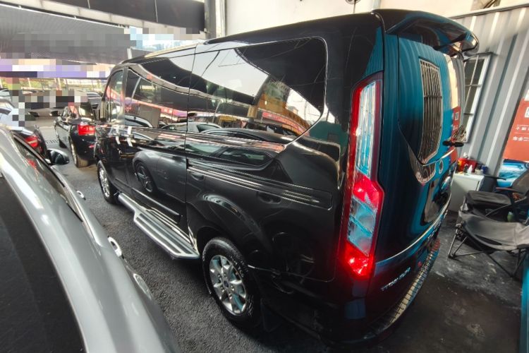 Used Ford Tourneo Custom 2016 2.0T Manual Elite Version
