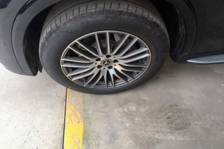 Used Mercedes-Benz GLC 2025 Refreshed GLC 300 L 4MATIC Dynamic Version 5 Seats
