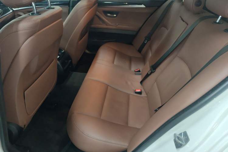Used BMW 5 Series 2014 520i Elegant Edition
