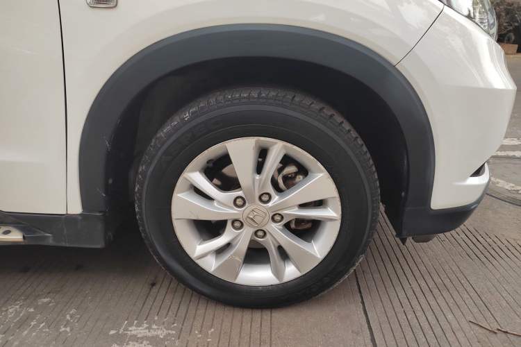 Used Honda Vezel 2015 1.5L CVT two-wheel drive Comfort trim