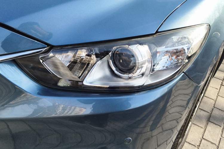 Used Mazda Atenza 2015 2.0L Blue Sky Luxury Edition