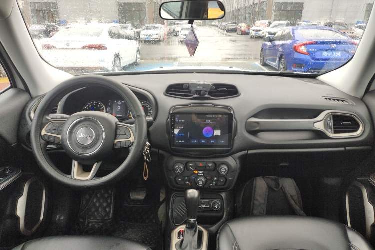 Used  Renegade 2017 180T Automatic High-Energy Version
