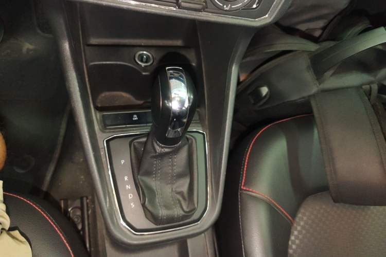 Used Volkswagen Santana 2018 Haval H9 1.5L Automatic Comfort Edition
