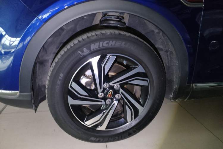 Used Hongqi HS5 2022 Revised Version 2.0T Smart Connect Flagship Edition
